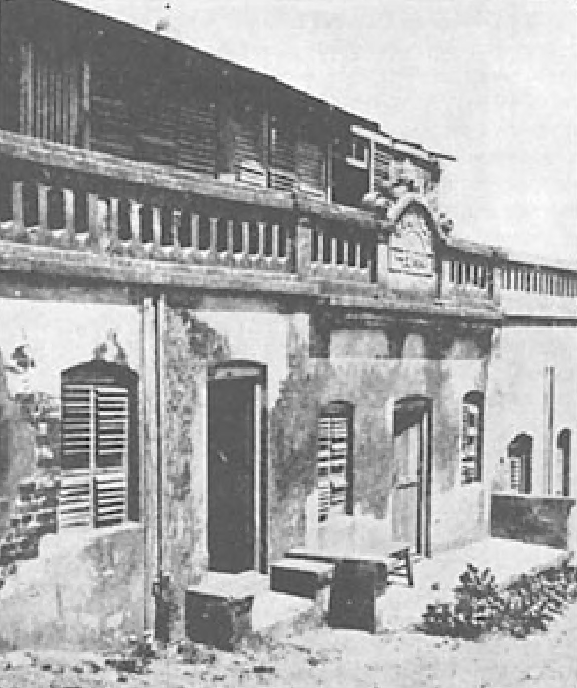 MY GURU’S SEASIDE HERMITAGE AT PURI
A steady stream of visitors poured from the world into the hermitage tranquillity. A number of learned men came with the expectation of meeting an orthodox religionist. A supercilious smile or a glance of amused tolerance occasionally betrayed that the newcomers anticipated nothing more than a few pious platitudes. Yet their reluctant departure would bring an expressed conviction that Sri Yukteswar had shown precise insight into their specialized fields of knowledge.
My guru always had young resident disciples in his hermitage. He directed their minds and lives with that careful discipline in which the word “disciple” is etymologically rooted.