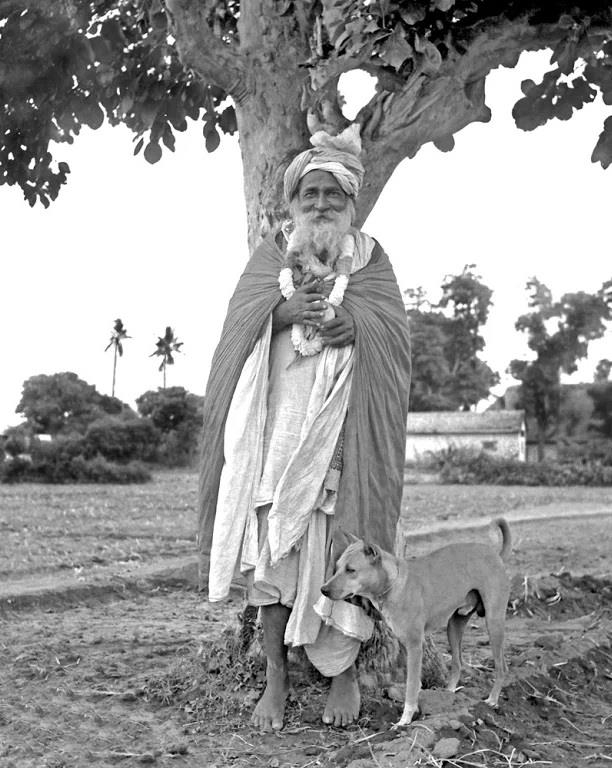One of the earliest photos of Yogi Ramsuratkumar standing under the ‘Punnai’ tree
