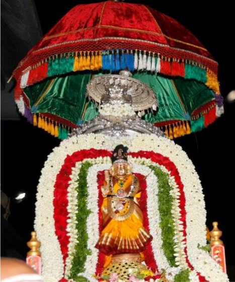Commencement of Navarathri celebrations by carrying Mother Yogambal (inset : Mother Yogambal).
- My younger brother V.Subramanian - ‘Mani’ can be seen on the extreme left -