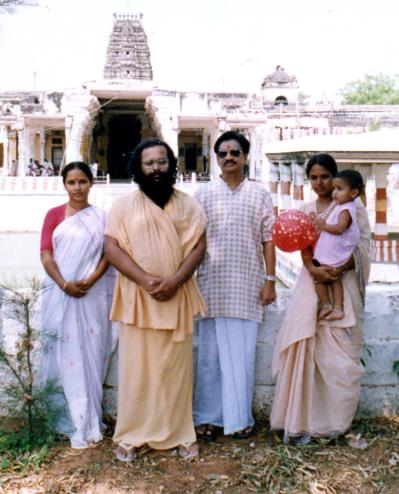 L to r : Smt.Narmada,Swami Ananthananda,VG,Smt.Chitra - in front of Tiruchuli temple