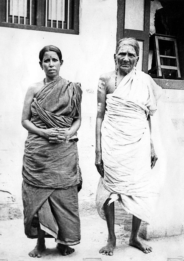 Mudaliar Paati with daughter-in-law