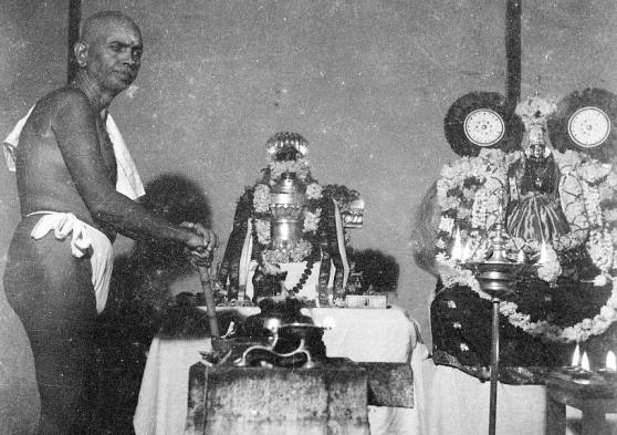 Bhagavan inside the old Mother’s shrine