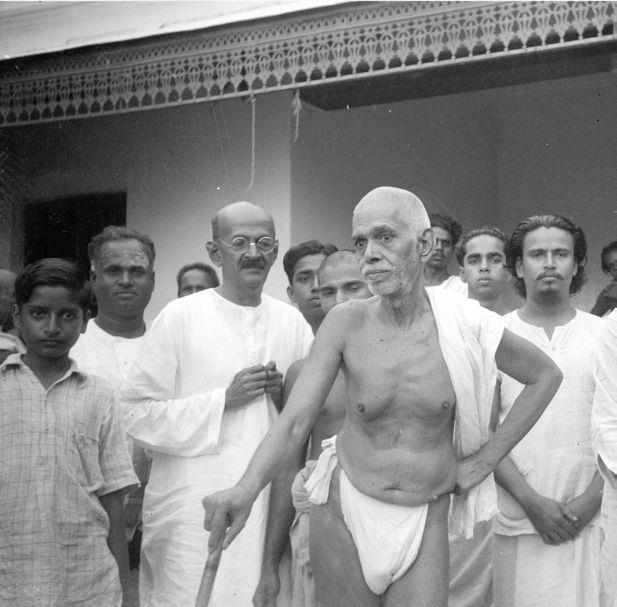 (l to r) Sundaram (present President of the Ashram), Dr. Anantanarayana Rao, T. N. Venkataraman.