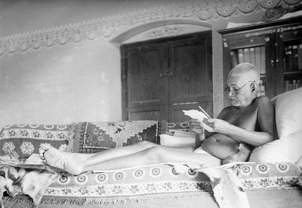 Sri Bhagavan reading Suri Nagamma’s Telugu article