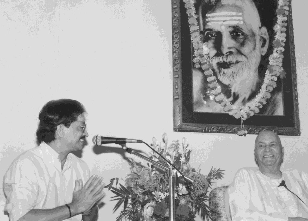 Papaji approvingly appreciates Ganesan’s talk