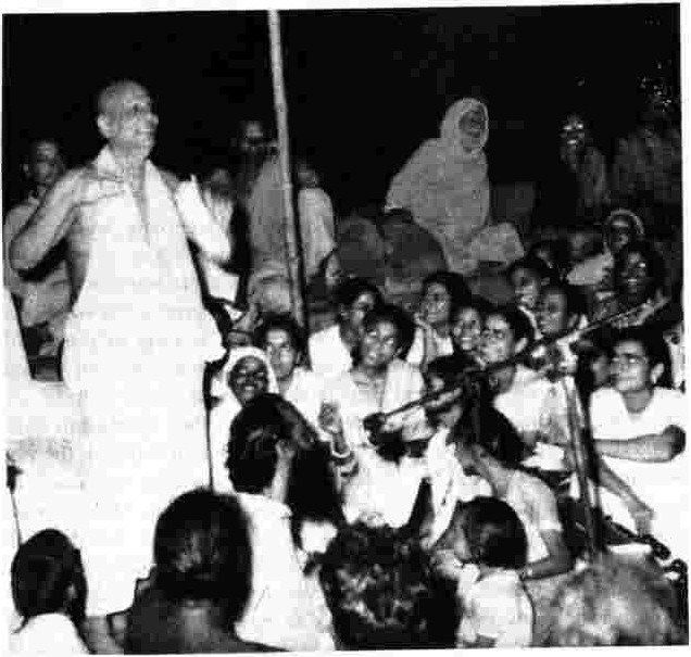 Sometimes Swamiji would sing and dance