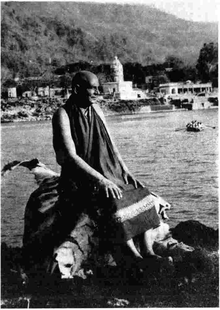 Clairvoyance, distant healing, etc. were commonplace to Swamiji